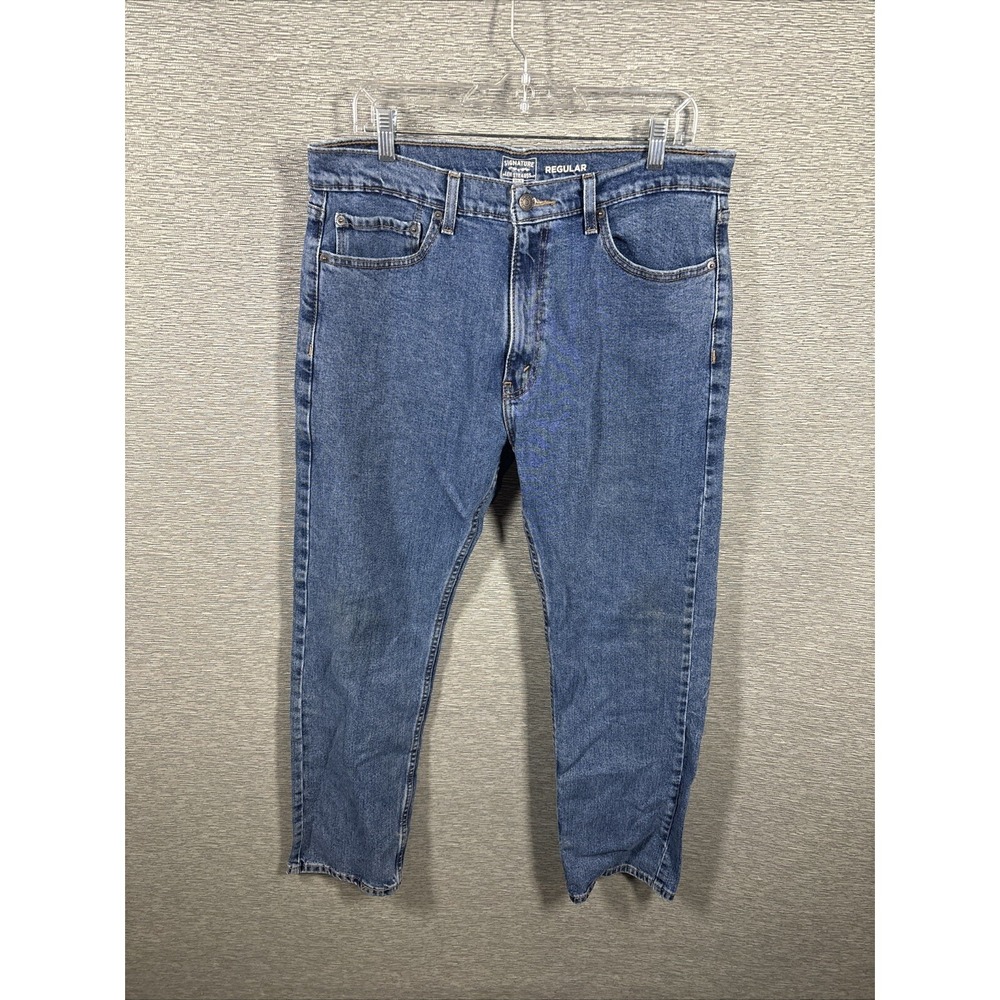 Levi Strauss" Gold" Signature Blue Jeans Size 36" x 30" Regular fit